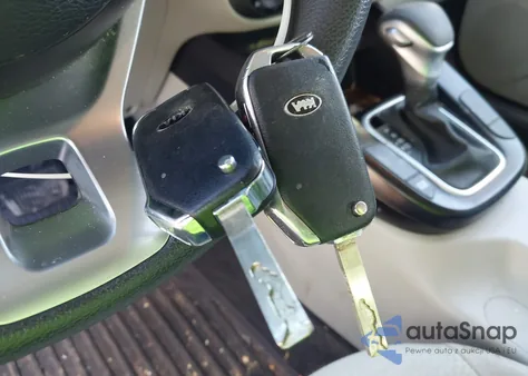 2020 Kia Soul Lx из США, поврежденный, VIN KNDJ23AU2L7723636